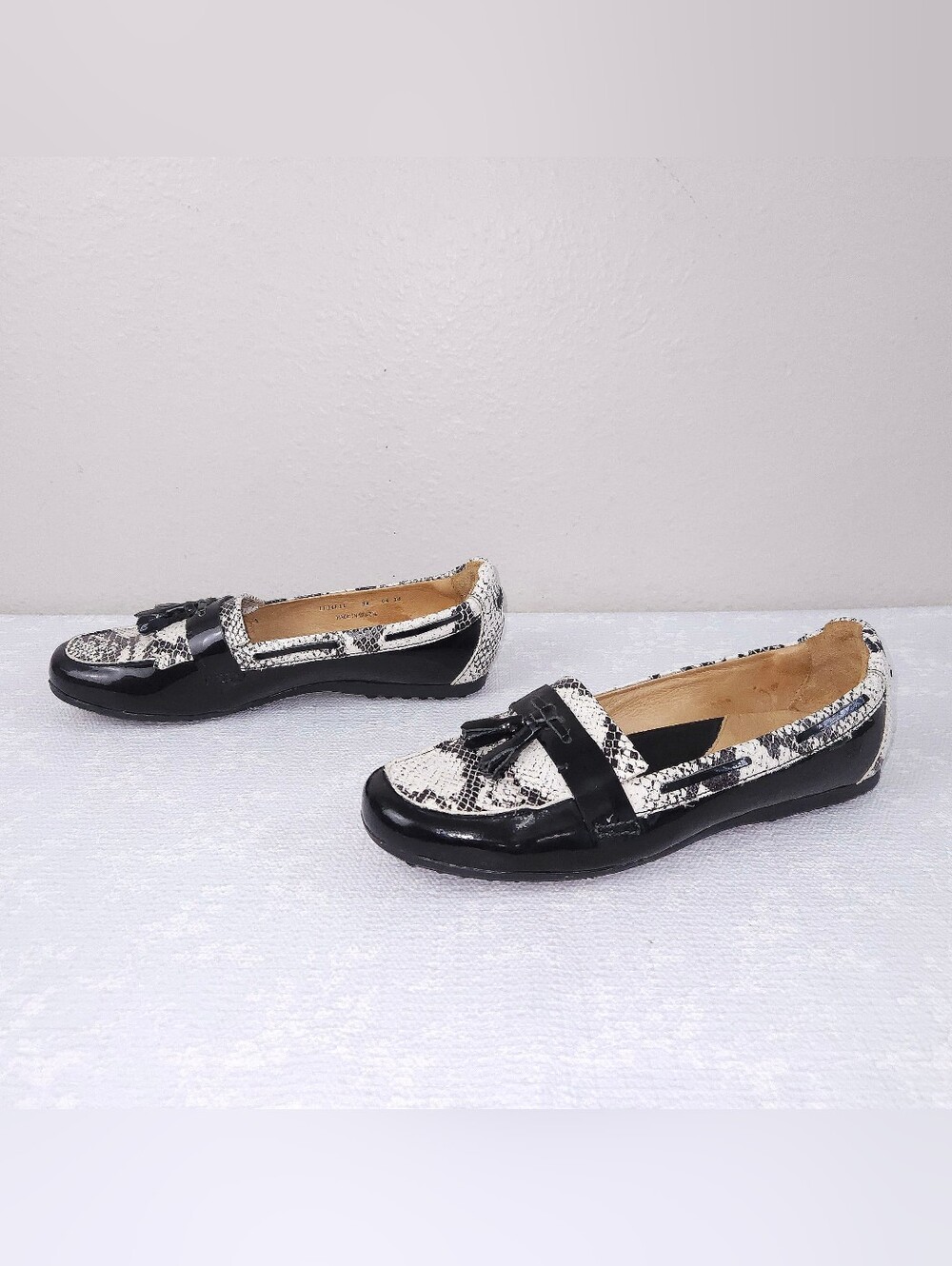 Peter Millar Snake Embossed Patent Leather Kiltie Loafers US 9